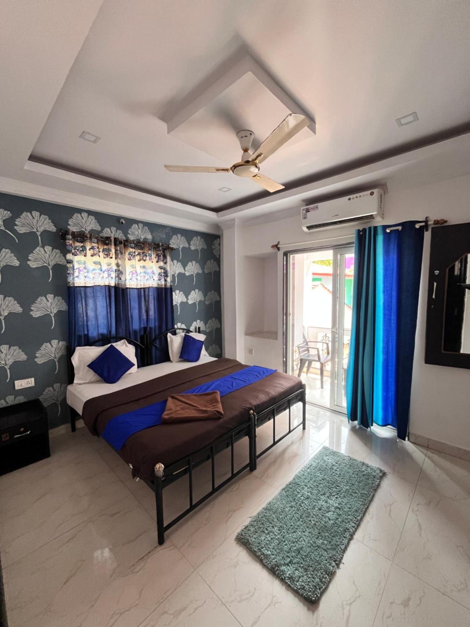 Hotel Queen Queen Sea Calangute Ngoại thất bức ảnh